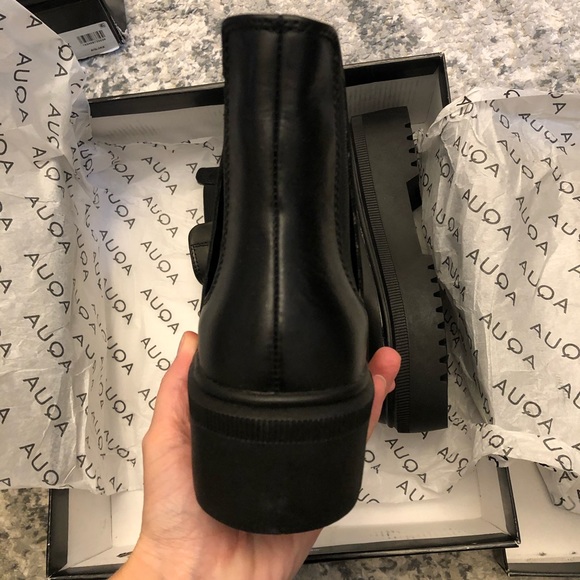 Aqua Loren Black Leather Platform Ankle Boots - Picture 7 of 11